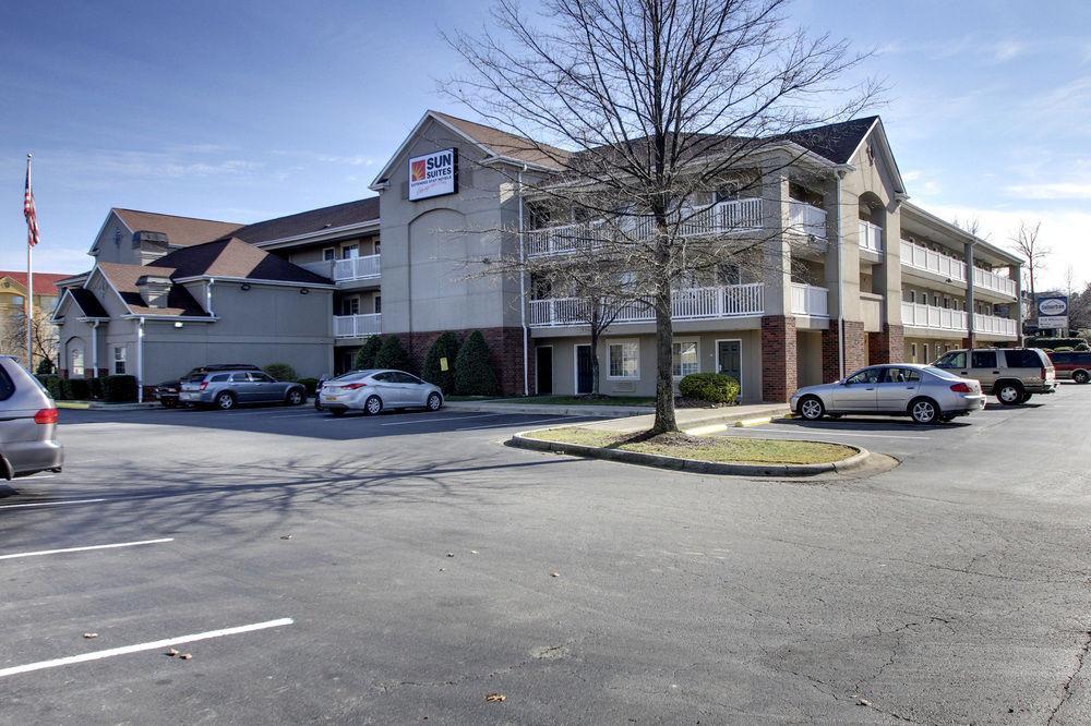 Intown Suites Extended Stay Greensboro Nc - Lanada 外观 照片